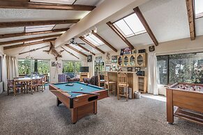 Cowboys Indians and Outlaws by Vtrips