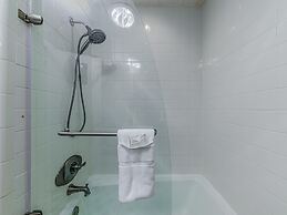 Hill Top Mountain View