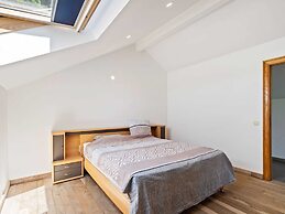 Charming Holiday Home in Geetbets With Terrace