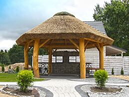 A Wooden, Eco-friendly House by the Goszcza Lake. Living Room, 2 Bedro