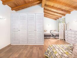 Picturesque Villa in Verteneglio With Pool