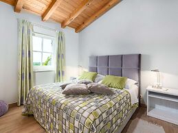 Picturesque Villa in Verteneglio With Pool