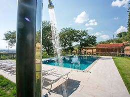 Belvilla by OYO Villa Capannina