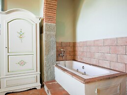 Belvilla by OYO Villa Capannina