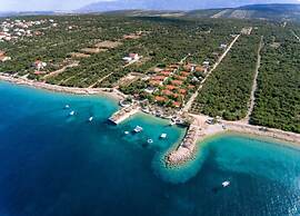 Seaside Apartment in Mandre