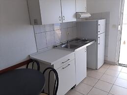 Comfortable Holiday Home in Okrug Gornji