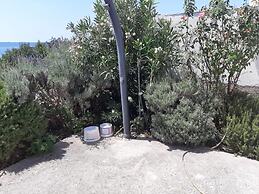 Lovely Apartment in Okrug Gornji near Bocici Beach