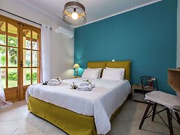 2 Villas Complex, Private Pool, Ideal for Groups!