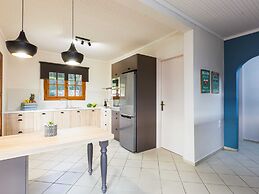 2 Villas Complex, Private Pool, Ideal for Groups!