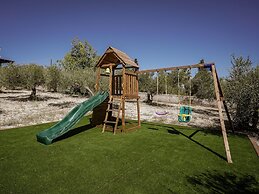 2 Villas Complex, Private Pool, Ideal for Groups!