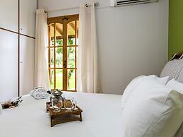 2 Villas Complex, Private Pool, Ideal for Groups!