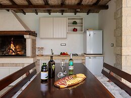 Splendid Villa in Vižinada with Hot Tub