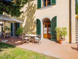 Splendid Holiday Home in Orciatico with Hot Tub & Pool