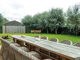 Cosy Holiday Home in Moorslede With Pool