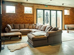 Cosy Holiday Home in Moorslede With Pool