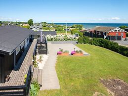 6 Person Holiday Home in Hejls