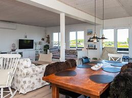 6 Person Holiday Home in Hejls