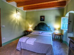 Charming Assisi Stay With Views