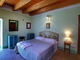 Charming Assisi Stay With Views