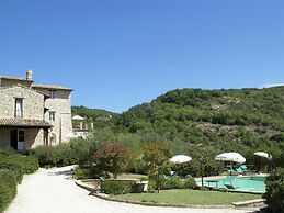 Charming Assisi Stay With Views
