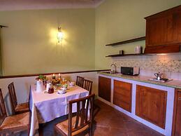 Charming Assisi Stay With Views