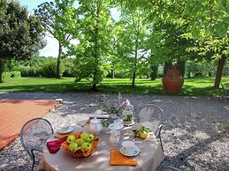 Belvilla by OYO Leccio