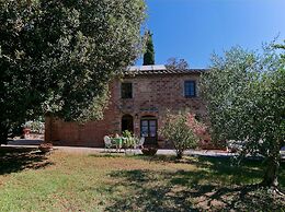 Belvilla by OYO Leccio