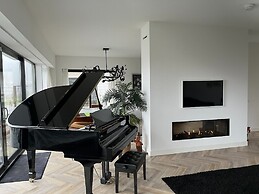 Luxury Villa on the Waterfront With Jetty