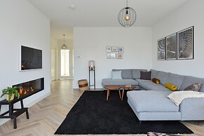 Luxury Villa on the Waterfront With Jetty