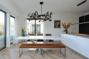 Luxury Villa on the Waterfront With Jetty