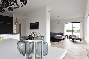 Luxury Villa on the Waterfront With Jetty