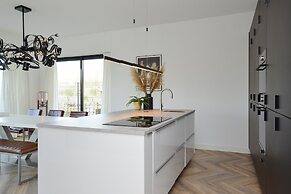 Luxury Villa on the Waterfront With Jetty