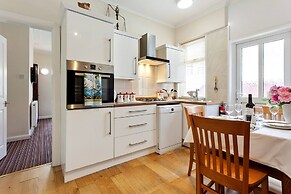 Cushy Apartment in Blackpool near Sea