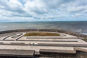 Cushy Apartment in Blackpool near Sea