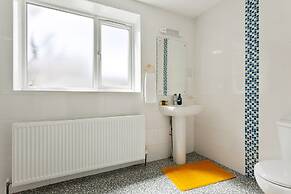 Cushy Apartment in Blackpool near Sea