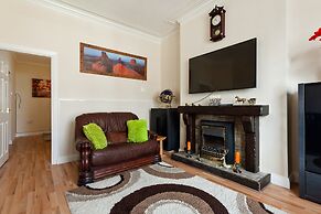 Cushy Apartment in Blackpool near Sea