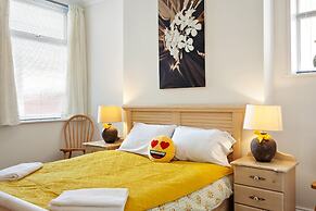 Cushy Apartment in Blackpool near Sea