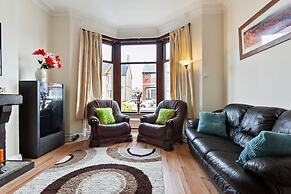 Cushy Apartment in Blackpool near Sea
