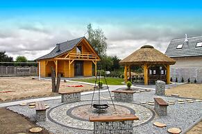 Attractive Holiday Home at Lubusz near Lake