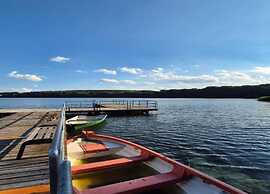 Peaceful Retreat by the Lake