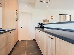 Chic Villa in Comines-warneton With Garden