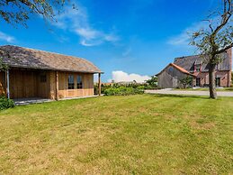 Chic Villa in Comines-warneton With Garden