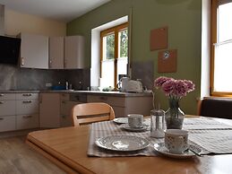 Apartment in Tannesberg With Balcony