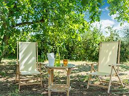 Elegant Holiday Home in Fabrica di Roma near Theatre