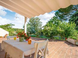 Elegant Holiday Home in Fabrica di Roma near Theatre