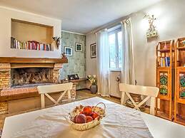 Elegant Holiday Home in Fabrica di Roma near Theatre