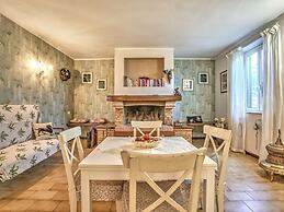 Elegant Holiday Home in Fabrica di Roma near Theatre