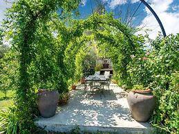 Elegant Holiday Home in Fabrica di Roma near Theatre