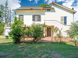 Elegant Holiday Home in Fabrica di Roma near Theatre