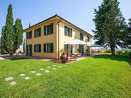 Idyllic Home in Tuscany